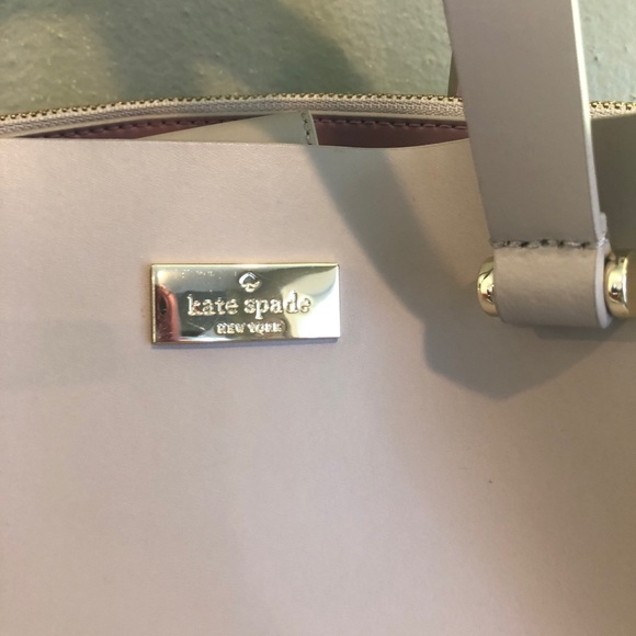 Authentic Kate Spade - Picture 2 of 4
